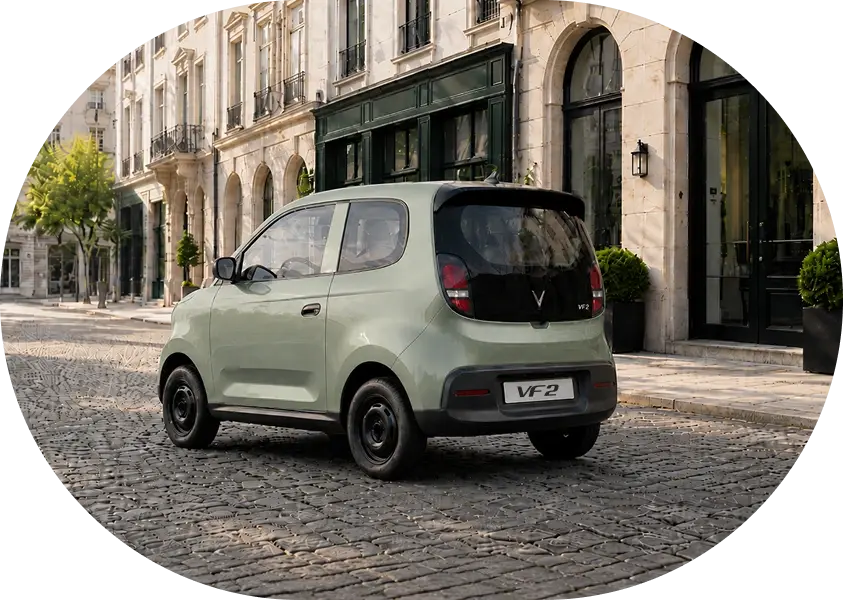 VinFast VF 2 di chuyển trên phố
